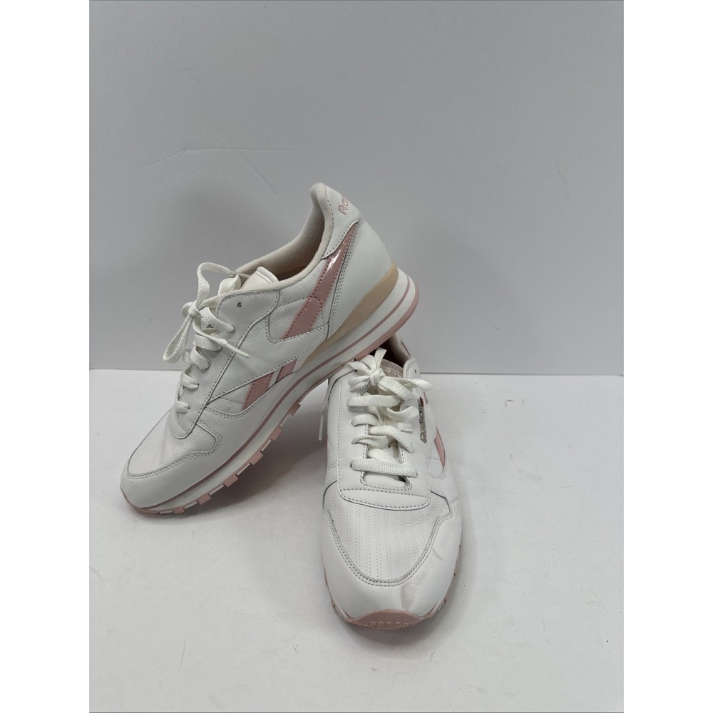 Reebok Classic Women Size 11 Athletic Low Lace Up Shoe Train Run Gym Core NEW